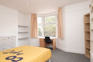 Bedroom 4- click for photo gallery